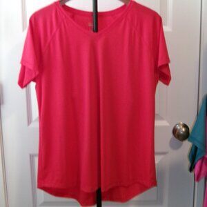 Tek Gear Large Smashing Red Tee NWOT